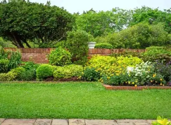 landscaping services Jonesburg